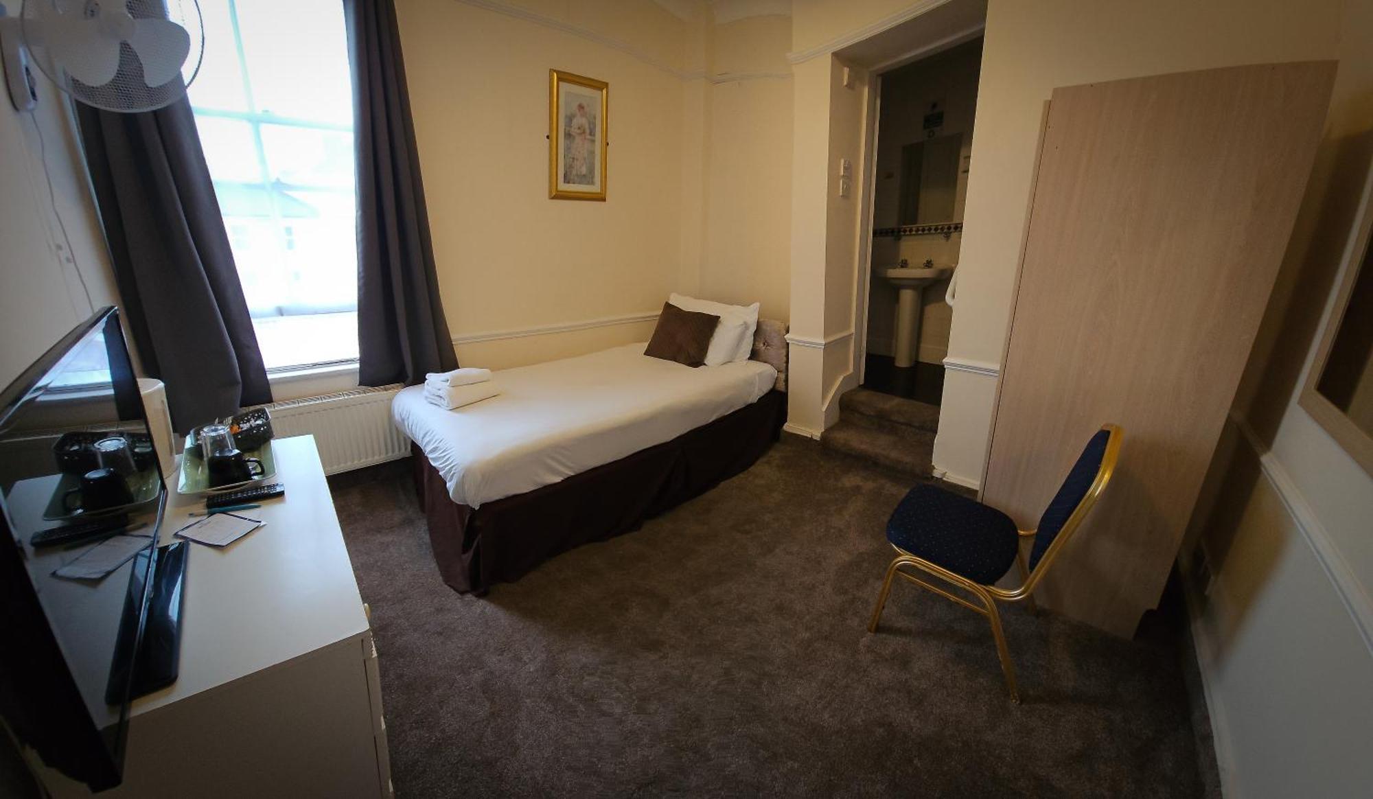 Nelson Hotel